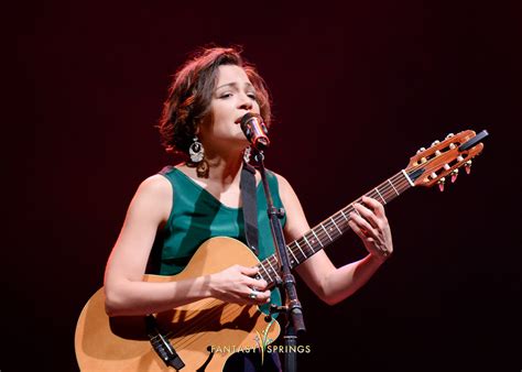  Noc z Natalia Lafourcade - Koncert pełen pasji i nostalgii!